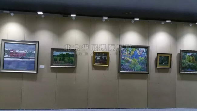 掛畫(huà)展板租賃